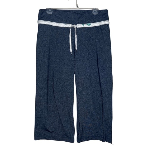 Lululemon RARE Relaxed Fit Wide Leg Cropped Pants Size 8 - Picture 2 of 12